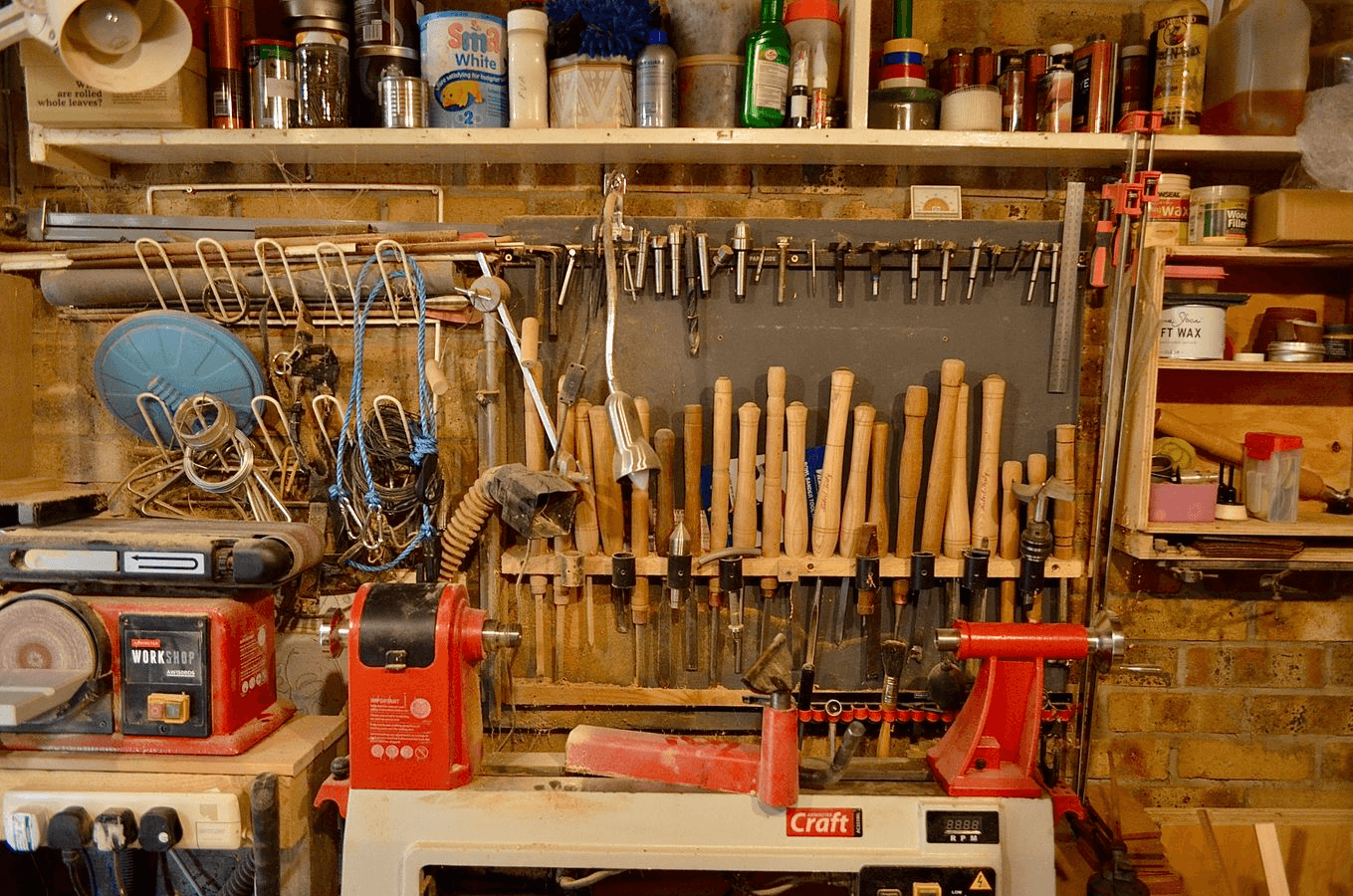 Small fabrication bay